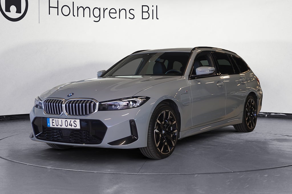 BMW 330 e xDrive Touring M Sport Drag HiFi Farthållare Kamera Rattvärme