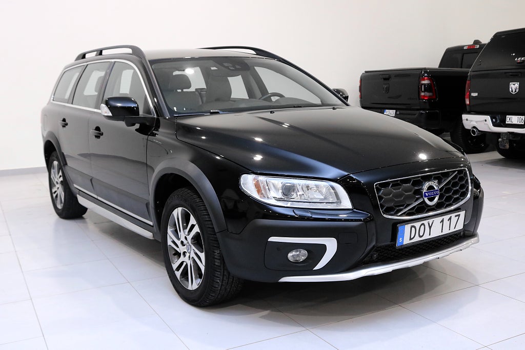 Volvo XC70 D4 AWD Automat /  Summum / Dragkrok / Värmare