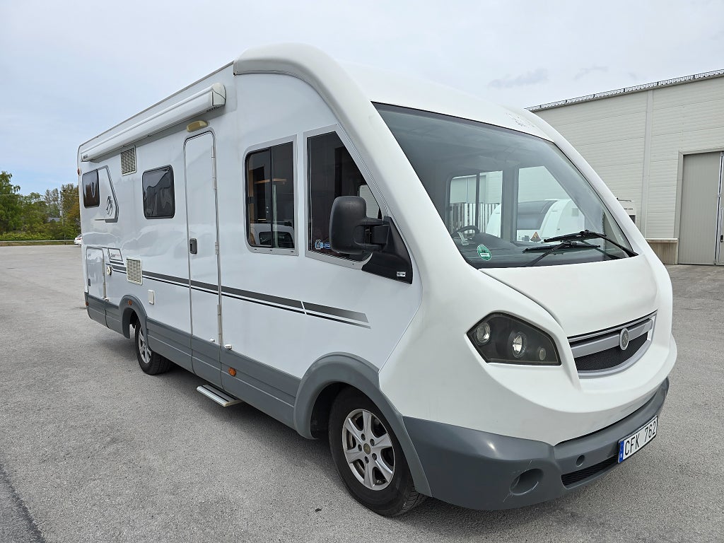 Knaus Sport Liner *Alde *Långbädd *Automat *Kamkedja *Taksäng