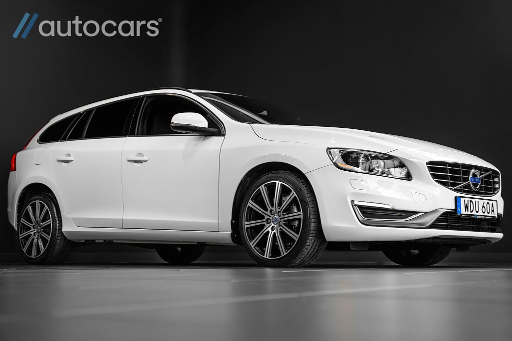 Volvo V60 D2 Automat Momentum|Backkamera|18"|VOC|Dieselvärmare