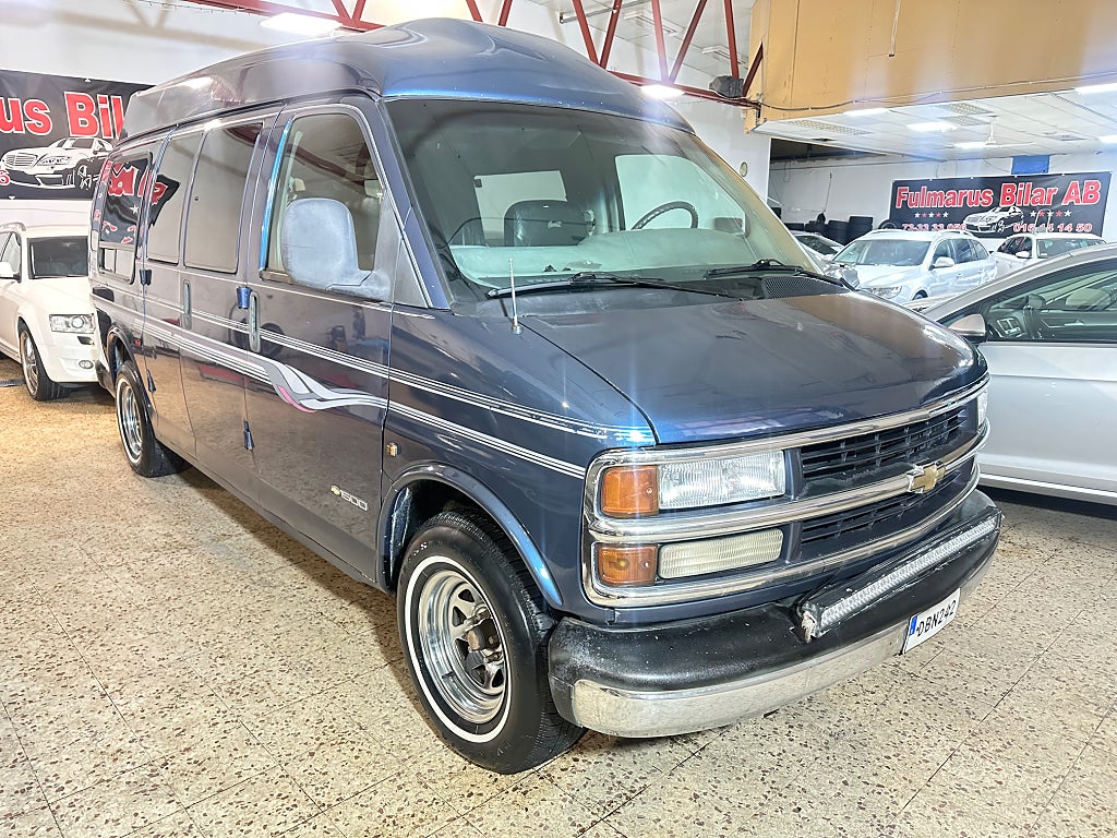 Chevrolet Express G1500 Conversion Van 5.0 V8 Hydra-Matic skattefri