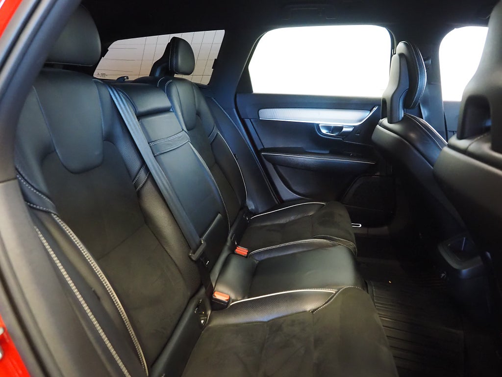 Volvo V90 D4 190hk Geartronic R-Design | Drag | D-värm | Navi | 2018