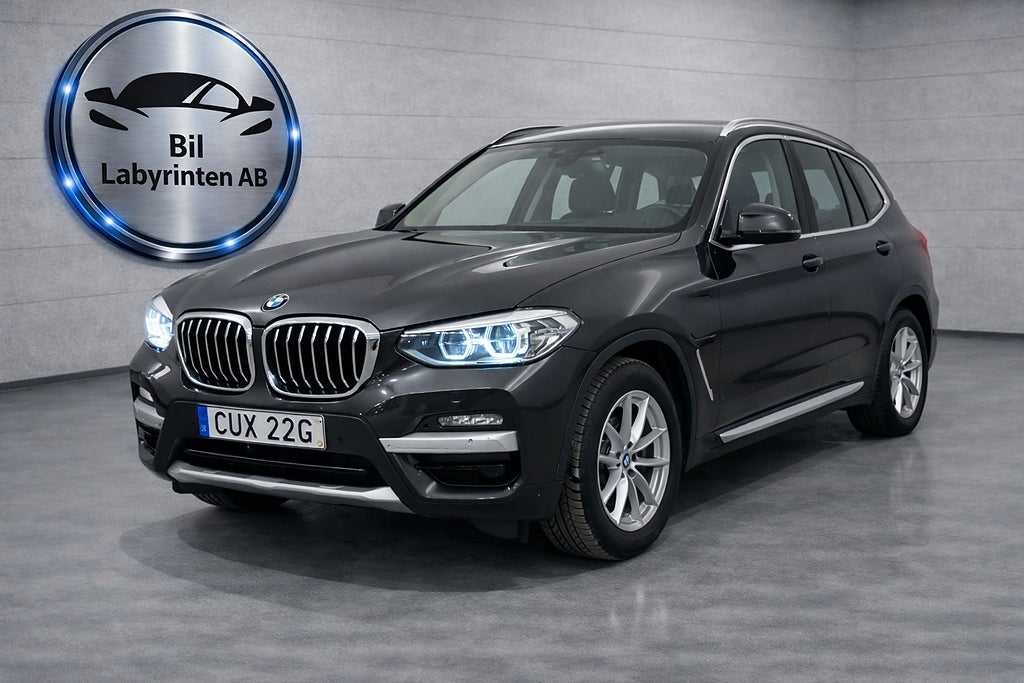 BMW X3 xDrive30e MOMS Steptronic Euro 6 LIVE COCKPIT PRO