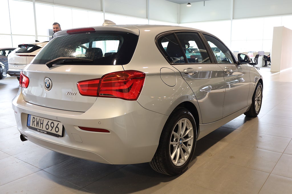 BMW 118I Steptronic Advantage PDC Connected Blåtand 2017