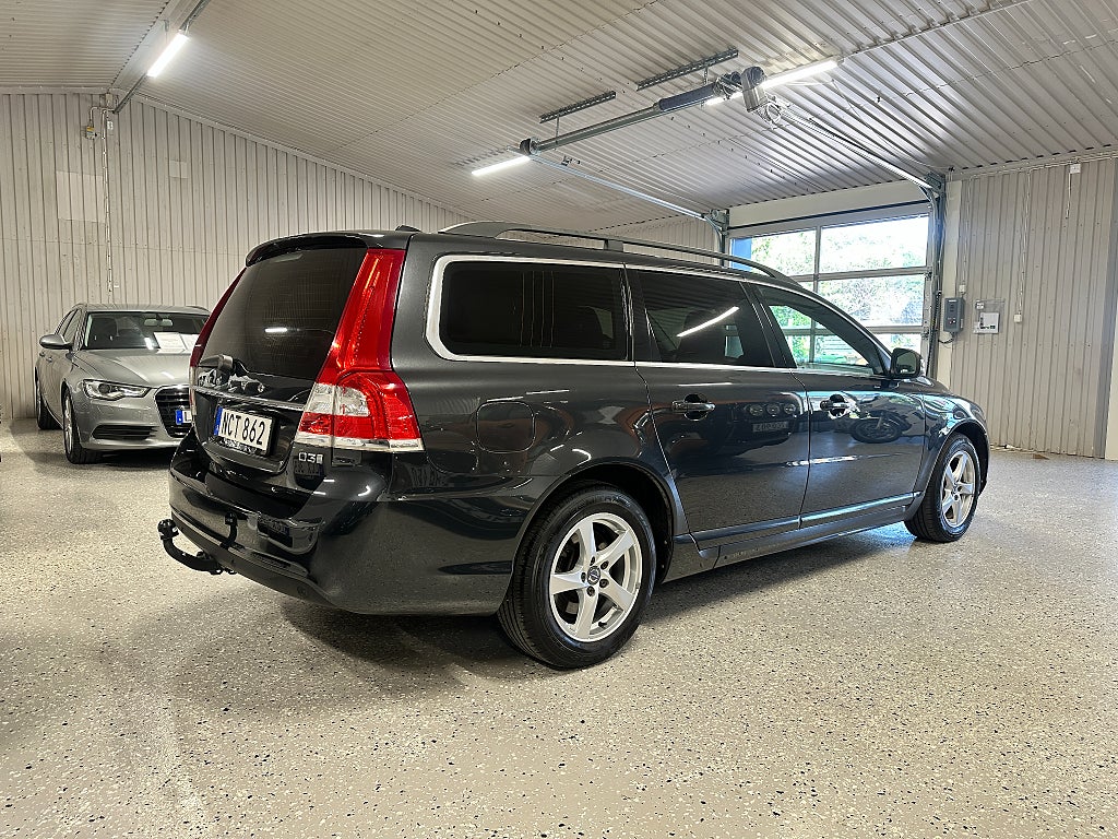 Volvo V70 D3 Geartronic Classic, Momentum Kamrem bytt Nyservad
