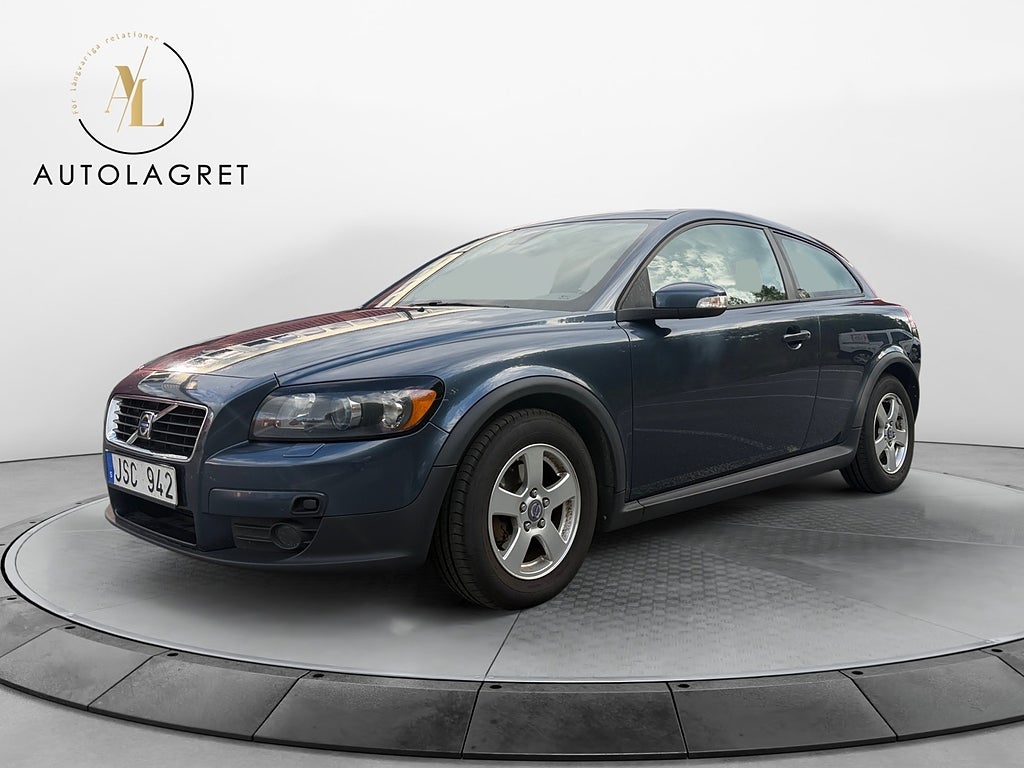 Volvo C30 1.8F Momentum Motorvärmare Dragkrok Nybes AUX 125hk