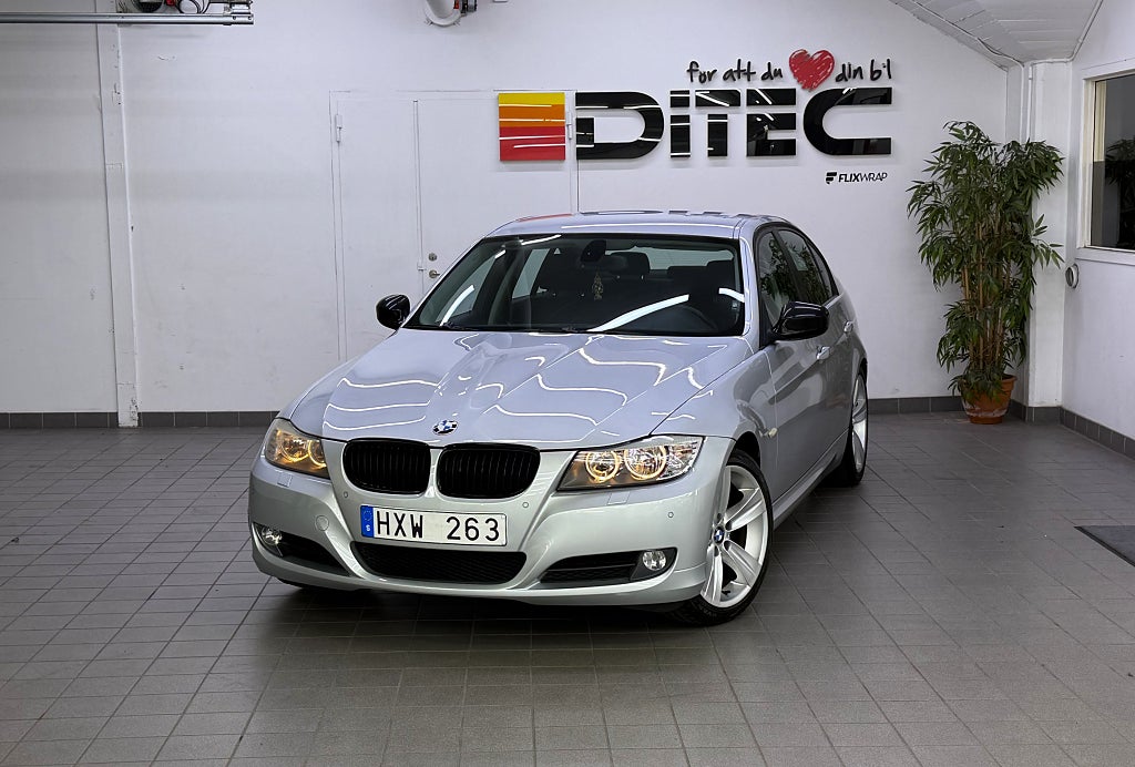 BMW 320I Sedan/Comfort/NyBes/NyServ/Drag/Välvårdad/ Euro 5