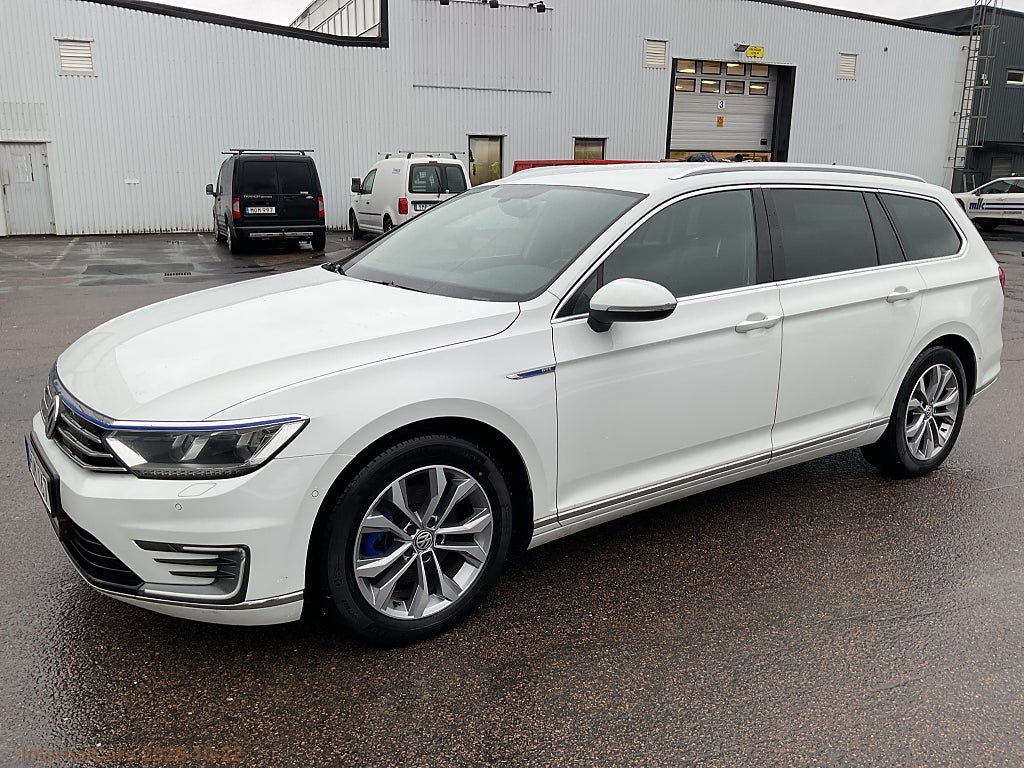 Volkswagen Passat Variant GTE 1.4 TSI AUTOMAT Drag B-Kamera