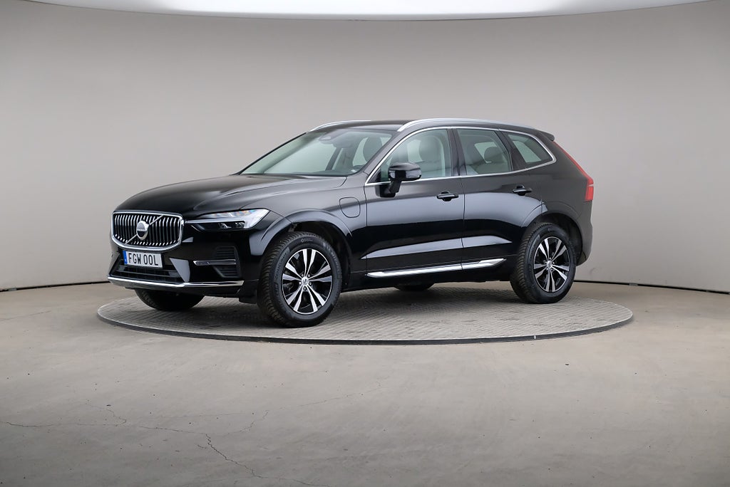Volvo XC60 Recharge T6 350hk AWD Momentum drag