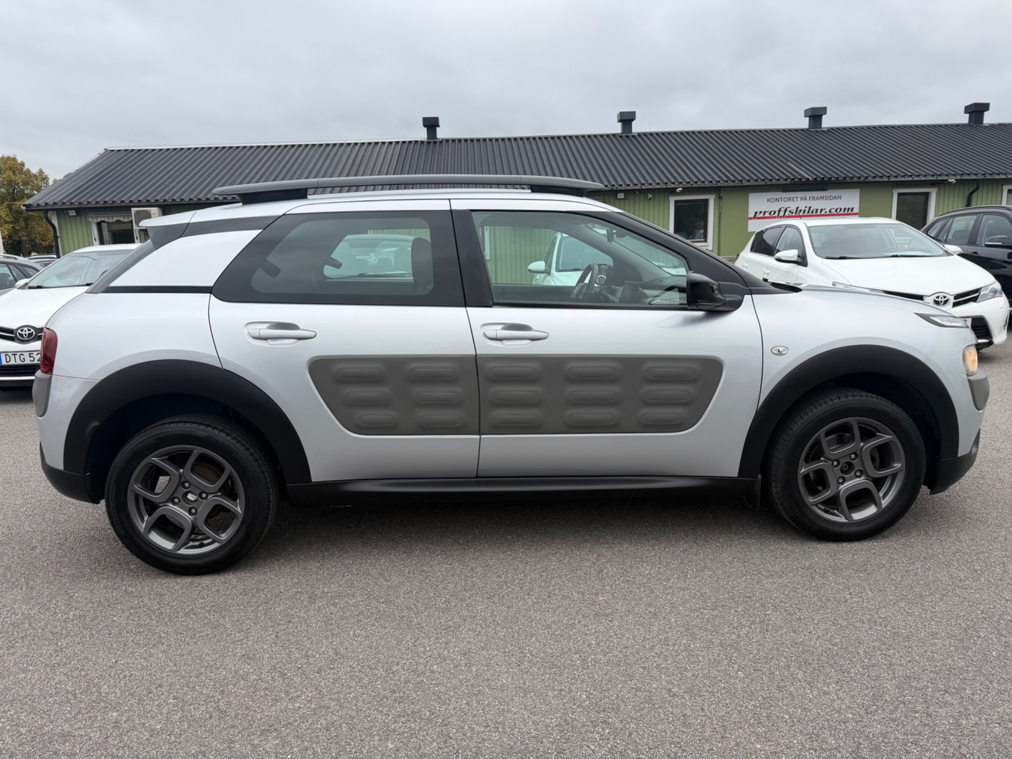 Citroen C4 Cactus 2016, kuva 6/10