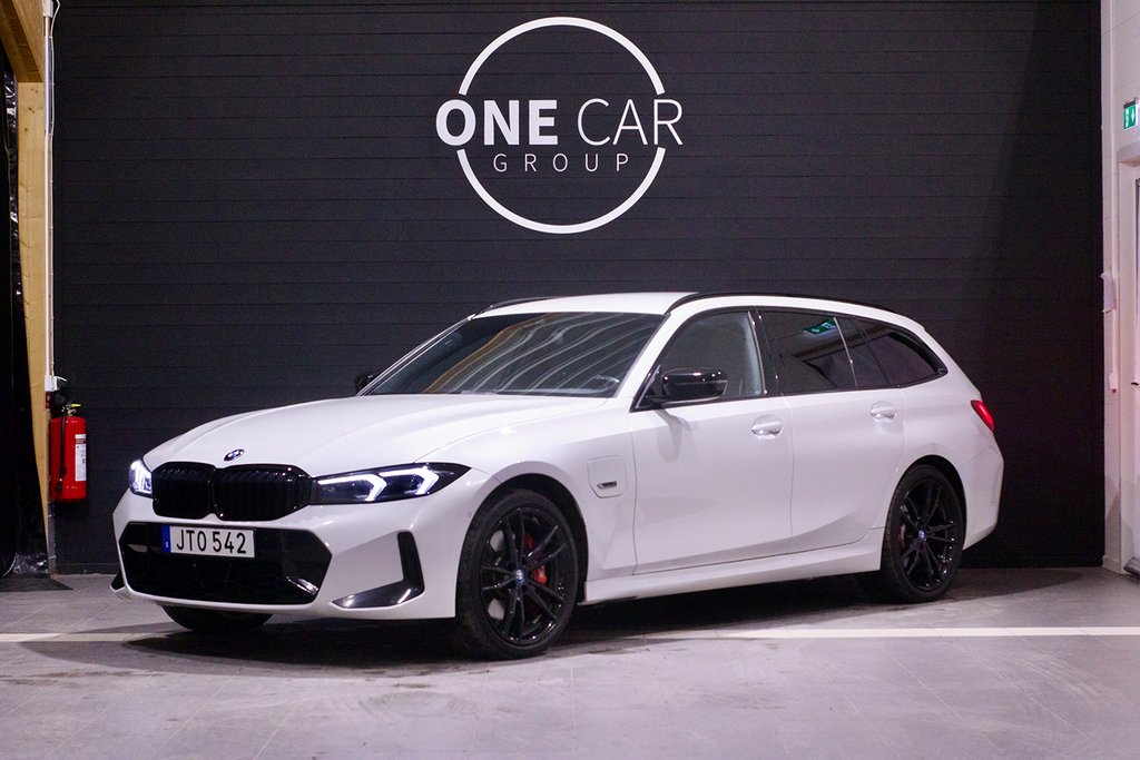 BMW 330e xDrive Touring M Sport Pro MOMS 292hk