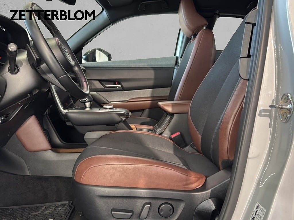 SUV Mazda MX-30 7 av 17