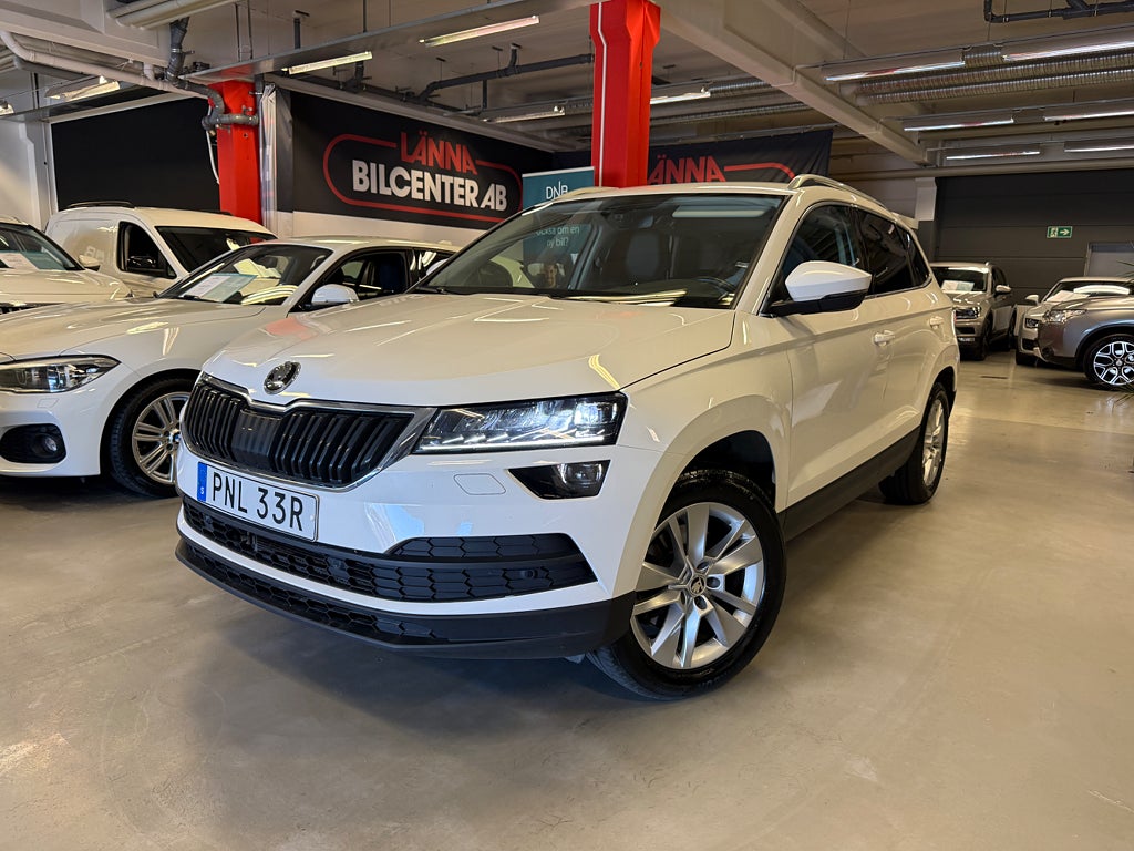 Skoda Karoq 2.0 TDI 4x4 Style Drag Värmare Kamera SOV 