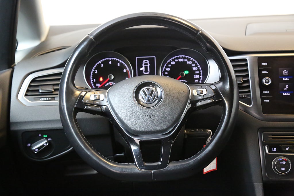 Volkswagen Golf Sportsvan 1,5 TSI 150hk GT DSG P-sensorer Dragkrok 2020