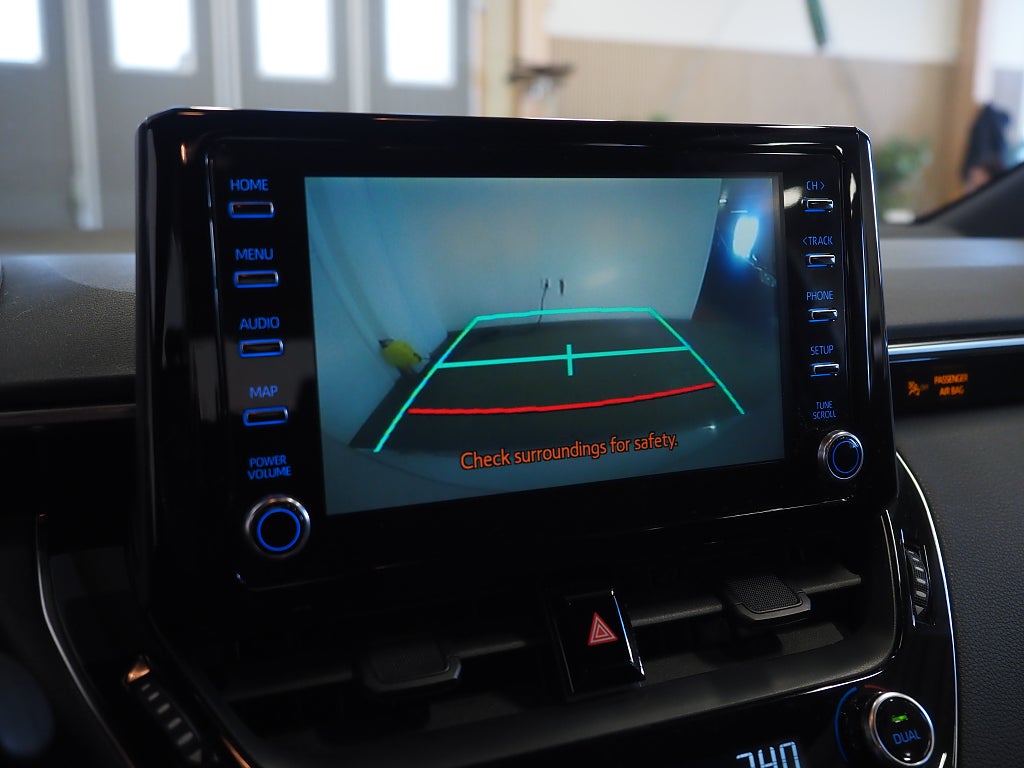 Toyota Corolla Hybrid e-CVT Life 122hk Backkamera Låga mil!