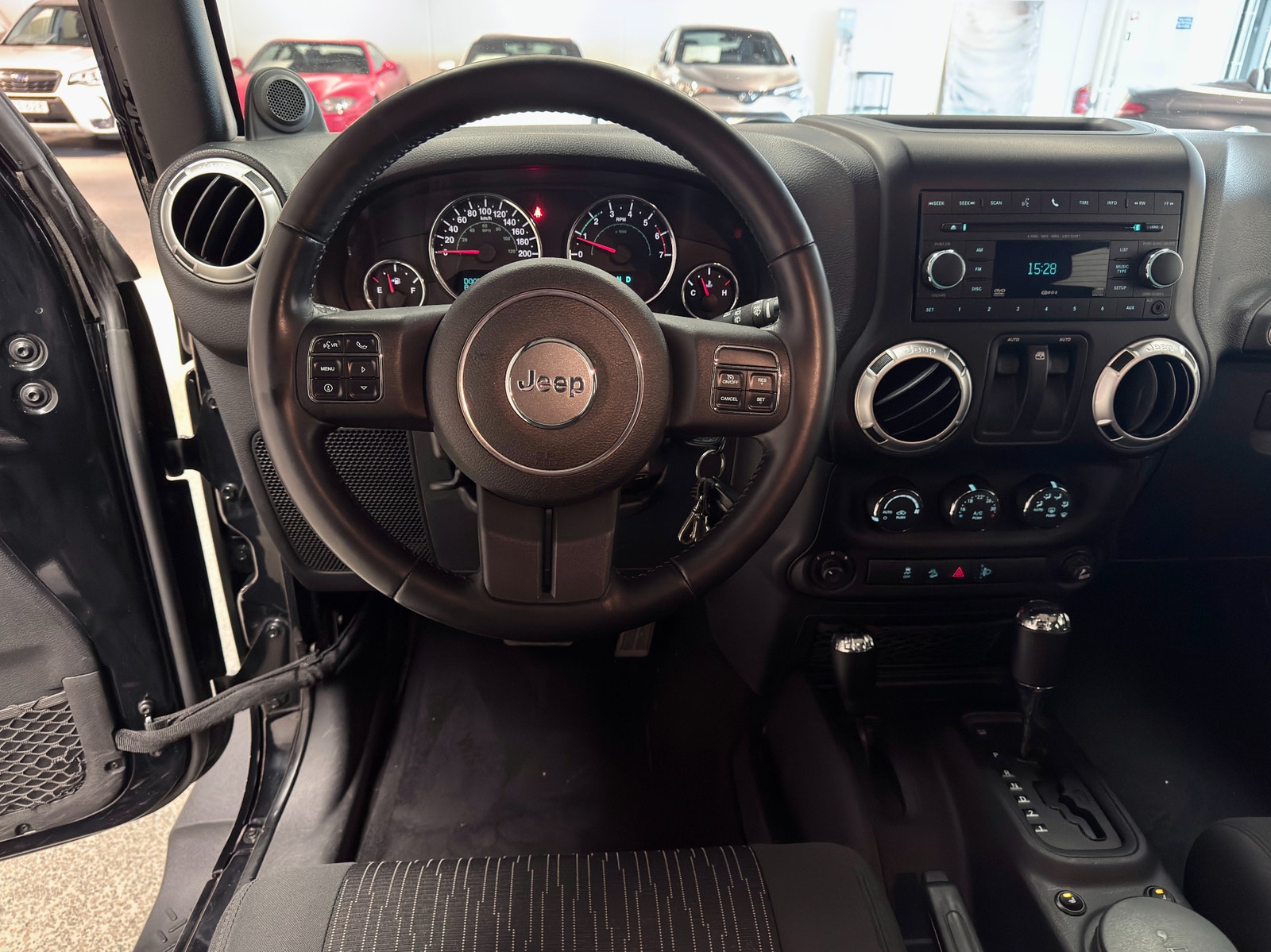 Jeep Wrangler 3.8 V6 4WD 199hk Sahara | Drag | 2 brukare 2011 - miniatyr 7
