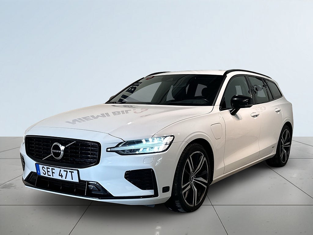 Volvo V60 Recharge T6 AWD R-Design Drag Pvärm Skinn Kamera SoV