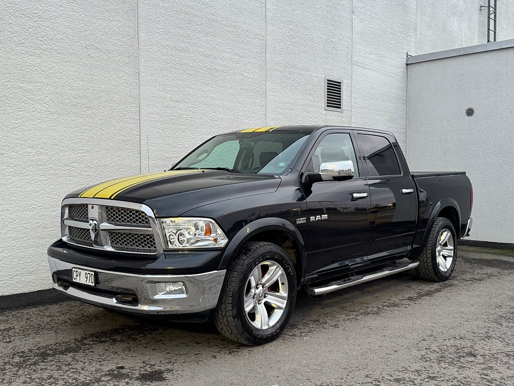 RAM 1500 Crew Cab 5.7 V8 HEMI 4x4  LARAMIE