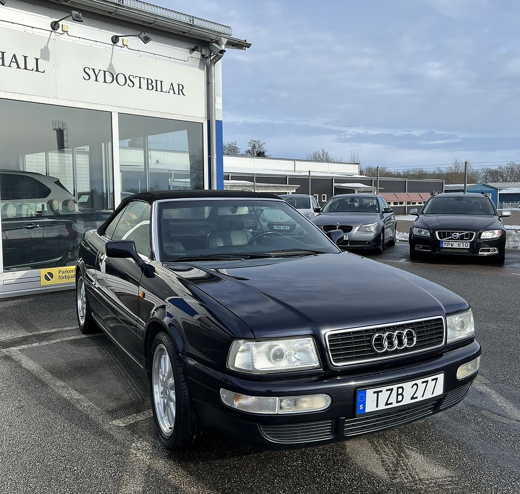 Audi CABRIOLET 2.6 V6 Låga mil