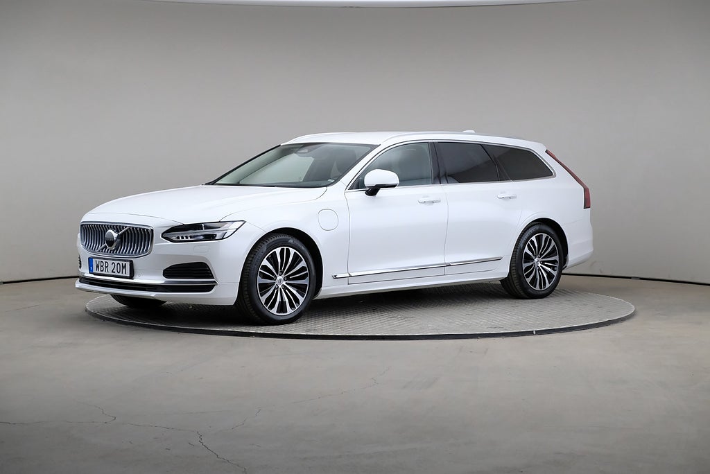 Volvo V90 Recharge T6 350hk AWD Core Edition Drag