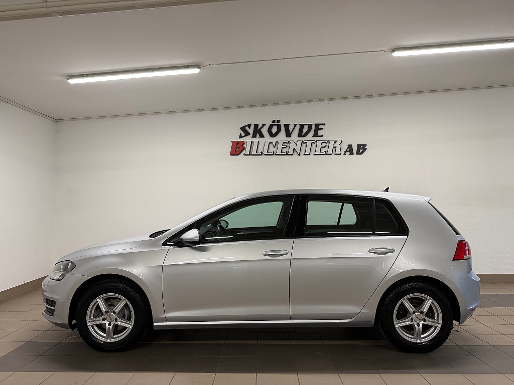 Volkswagen Golf 1.2 TSI BMT Base/5500Mil/Nyservad/Adaptiv farthållare
