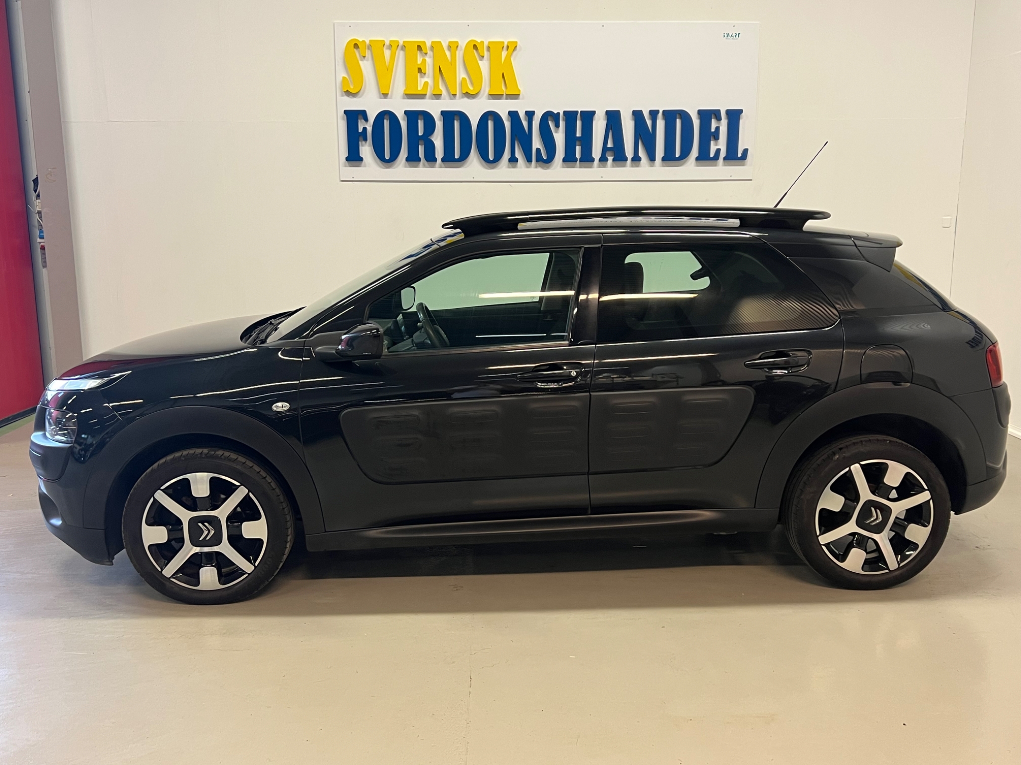 Citroen C4 Cactus 2015, bild 4/56