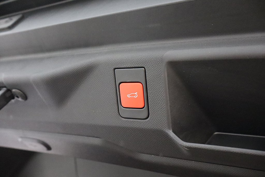 Bild på Peugeot E-5008 GT 214hk Aut - 7-SITS, 360-KAMERA, RATTVÄRME