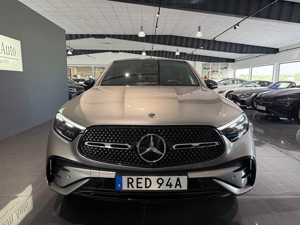 Mercedes-Benz GLC 300 e Coupé 4MATIC AMG Premium Plus Burmester Glastak - bild 23