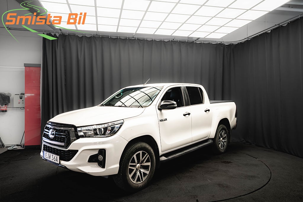 Toyota Hilux 2.4 AWD ULTIMATE LÄDER KAMERA DRAG DIFF MOMS
