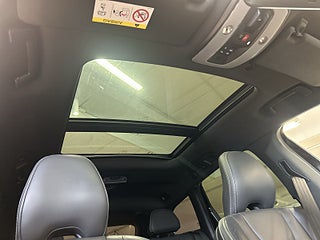 Volvo XC60 D4 AWD R-Design Mvärme Drag B-kamera Rattvärme Navi S&V – bild 17