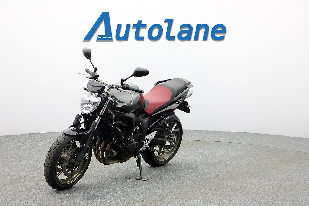 Yamaha FZ6-N S2 *Sommarkampanj 4,99%