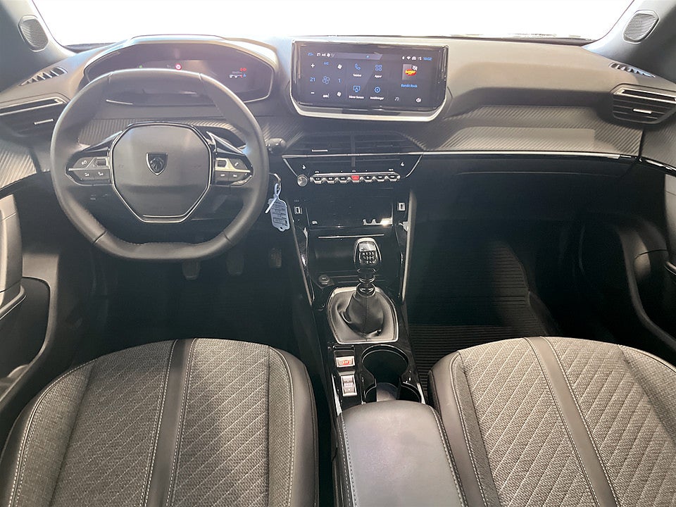 Bild på Peugeot 2008 Allure 1.2 PT 130hk CARPLAY FARTHÅLLARE