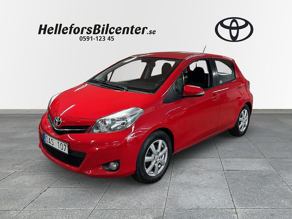 Toyota Yaris 1,33 100hk AC Vinterhjul Backkamera Blåtand