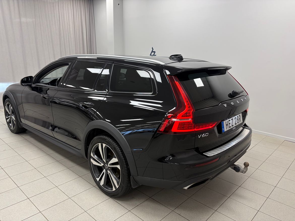 Volvo V60 Cross Country 2021, bild 3/10