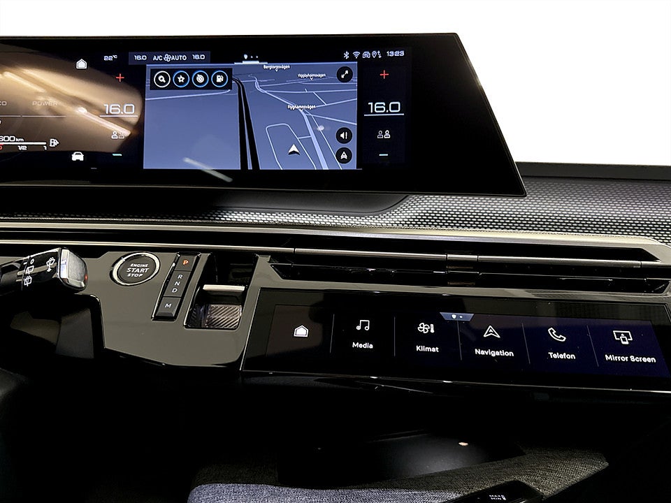 Bild på Peugeot 5008 GT Hybrid 145hk Aut 7-SITS B-KAMERA CARPLAY