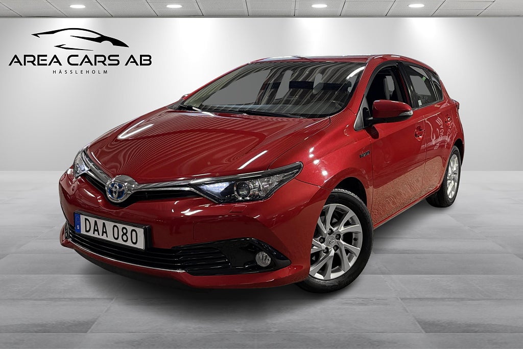 Toyota Auris Hybrid e-CVT, 136hk Active/B-kam/LÅG MIL
