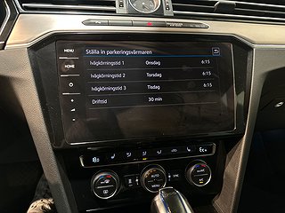Volkswagen Passat Variant GTE Drag Cockpit Pvärm GPS SoV