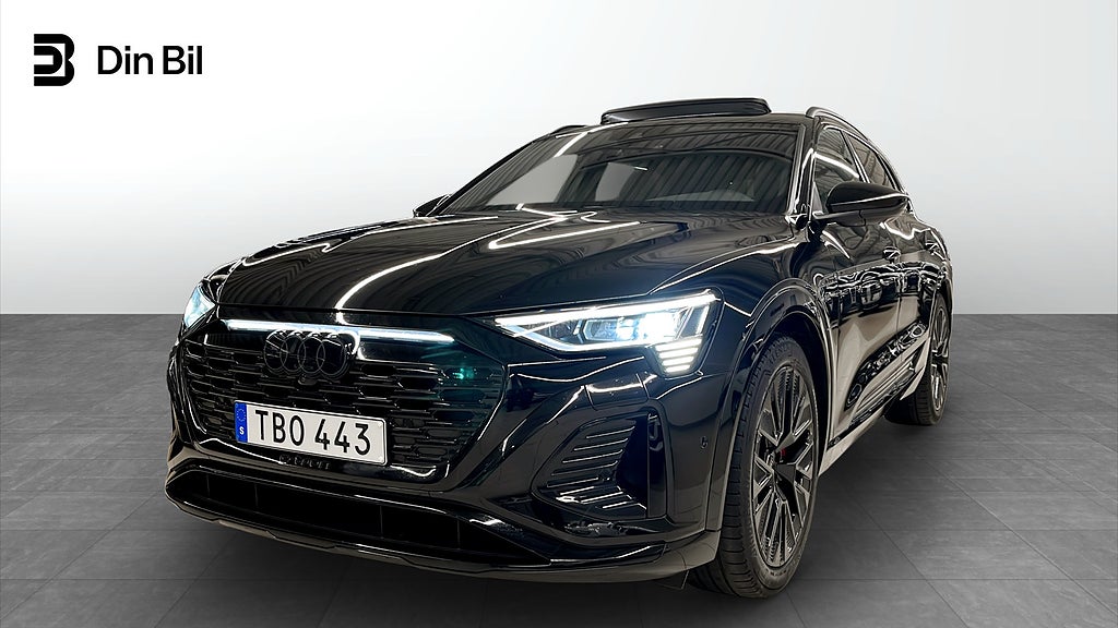 Audi Q8 e-tron 55 quattro S line 408 hk