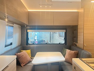 Husvagn, 1-axl Adria 432 PX 8 av 21
