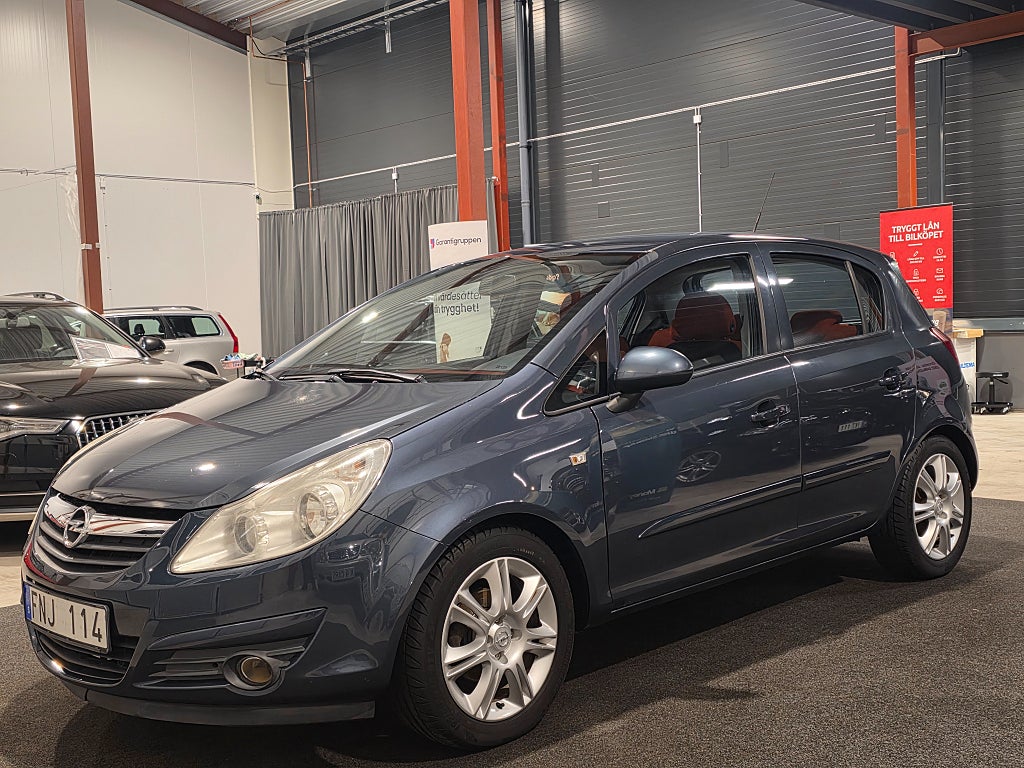 Opel Corsa 5-dörrar 1.2 Twinport Lågmilad Rattvärme 649kr/mån