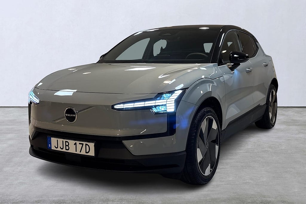 Volvo EX30 Single Motor Extended Range M R Plus Edition