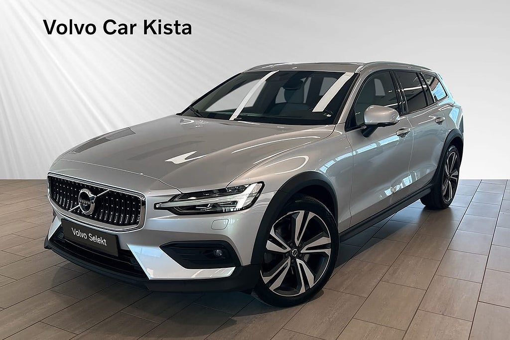 Volvo V60 Cross Country B4 AWD Adv Edt H/K Drag Pano 360Kam