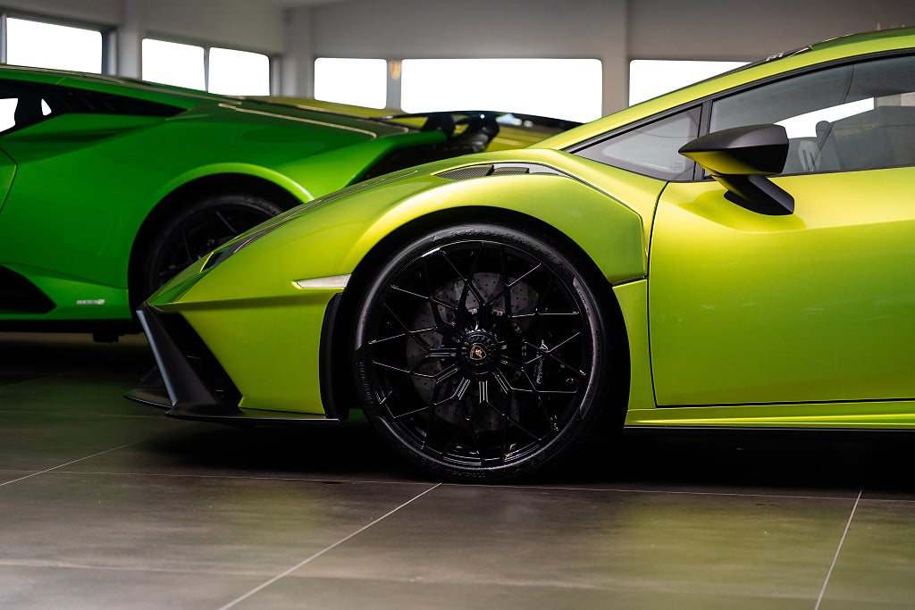 Gallery image 6 of 18