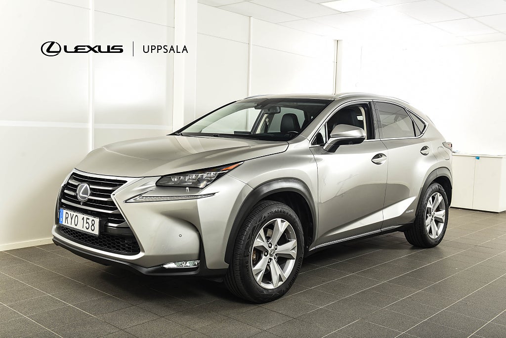 Lexus NX 300h AWD Luxury Taklucka 360° Head-Up Mark Levinson GPS