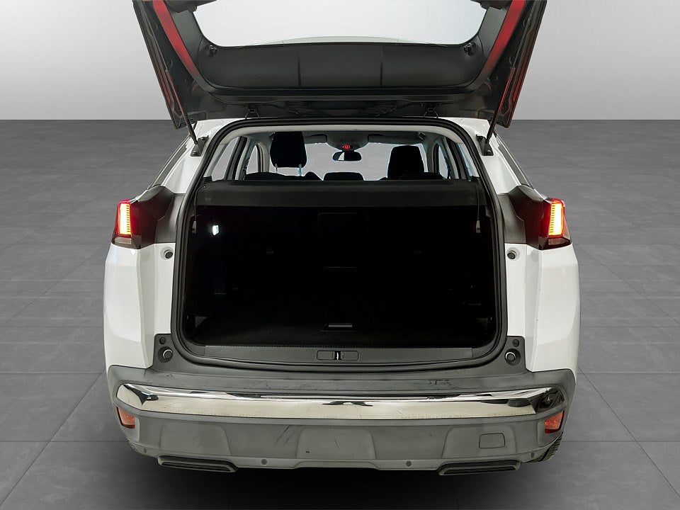Bild på Peugeot 3008 Active 1.2 PT 130hk - FARTHÅLLARE