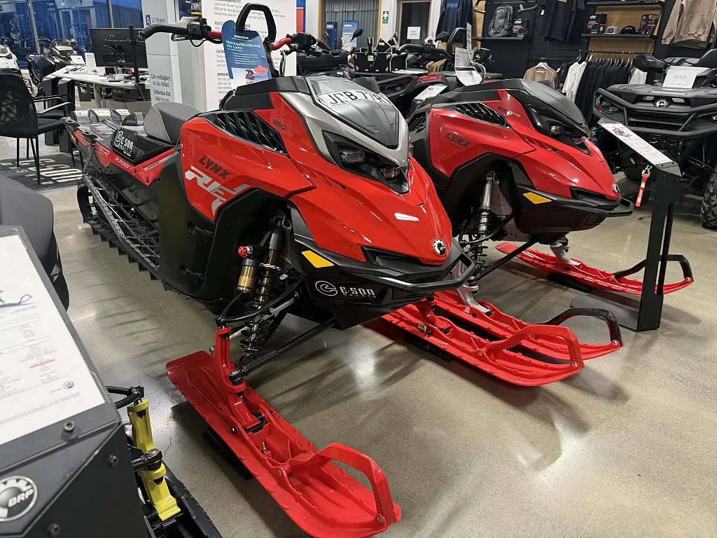 Lynx Shredder RE 3700 850 E-TEC SHOT MOMSAD