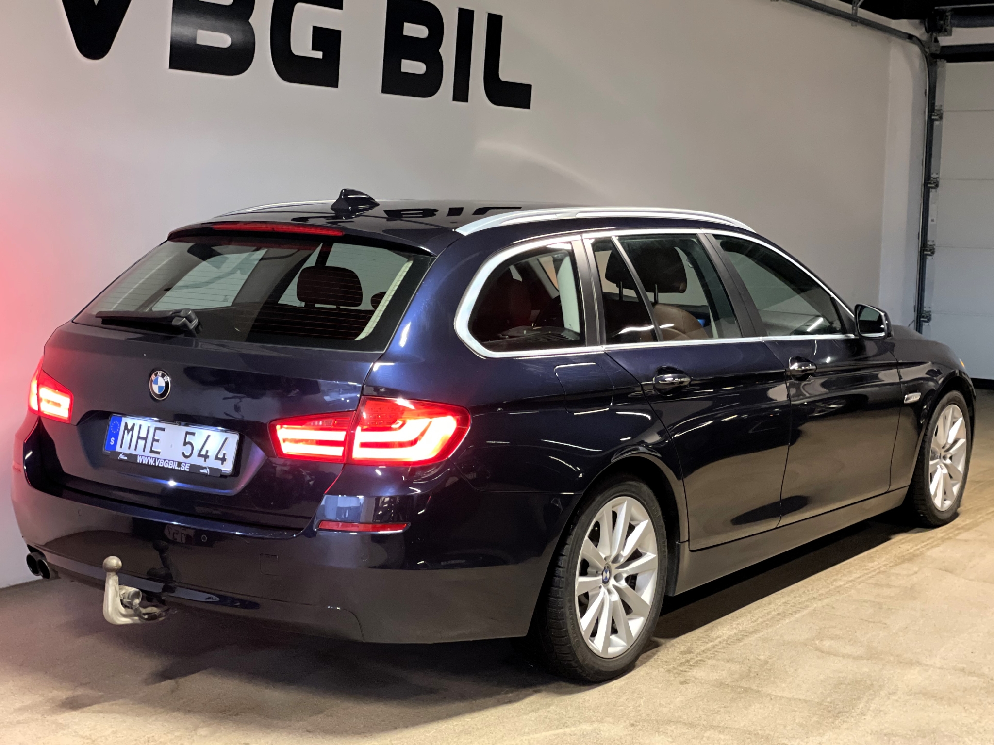 BMW 525 d xDrive Steptronic 2012, photo 6/43