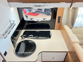 Husbil-integrerad Pilote Essentiel 740 G 13 av 33