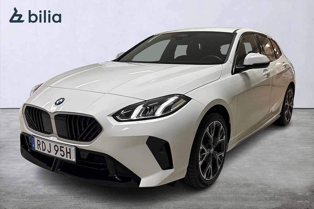 BMW 120 M Sport / Backkamera / Sportstolar / Navi / 18 Tum