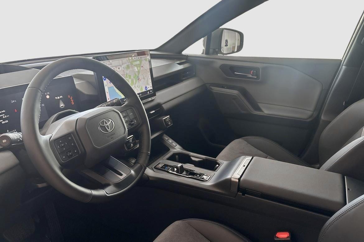 Toyota RAV4 NYA KAROSSEN Style Tech-Pack 2026, photo 7/10